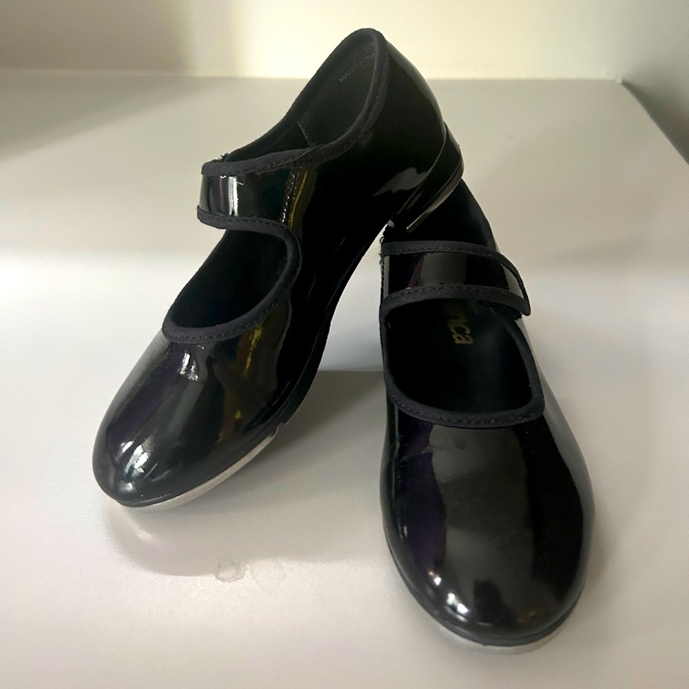 SoDance tap dance shoes - my three year old grew out of them after one season